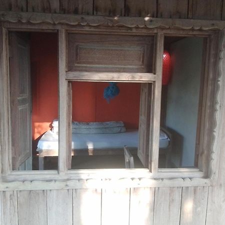 צ'יטוואן Shanta Ghar A Rustic Guesthouse מראה חיצוני תמונה