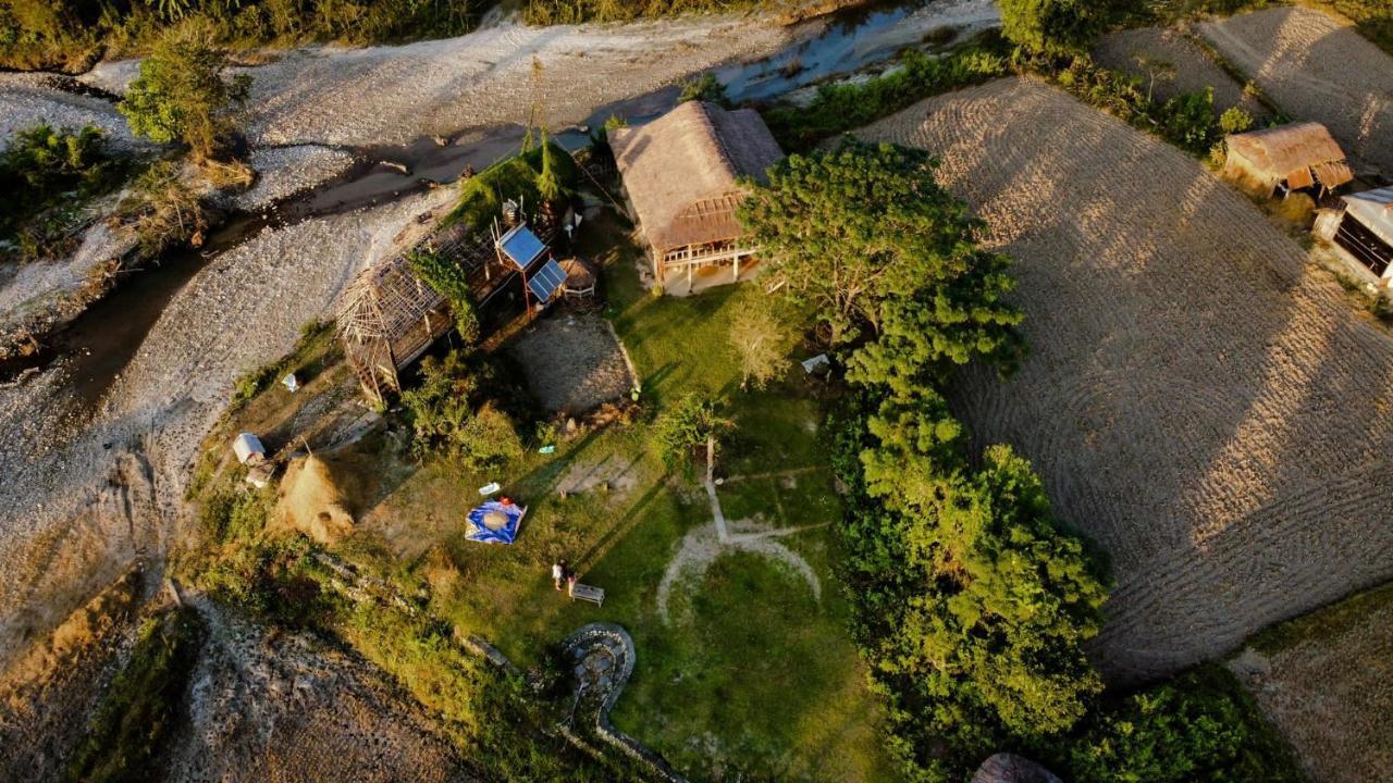 צ'יטוואן Shanta Ghar A Rustic Guesthouse מראה חיצוני תמונה