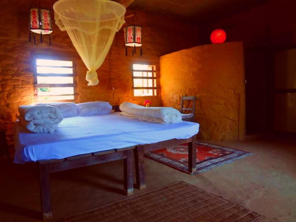 צ'יטוואן Shanta Ghar A Rustic Guesthouse מראה חיצוני תמונה