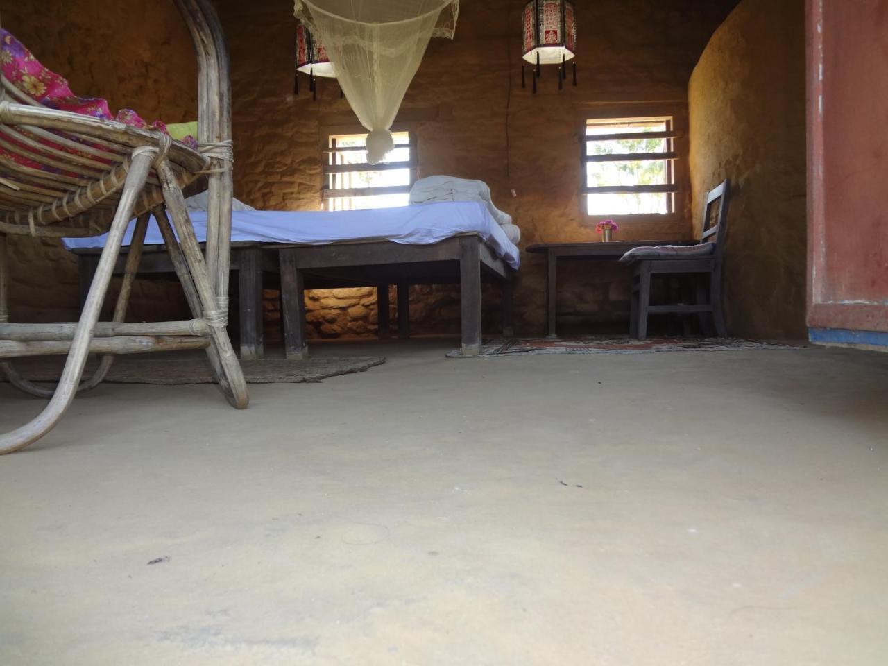 צ'יטוואן Shanta Ghar A Rustic Guesthouse מראה חיצוני תמונה