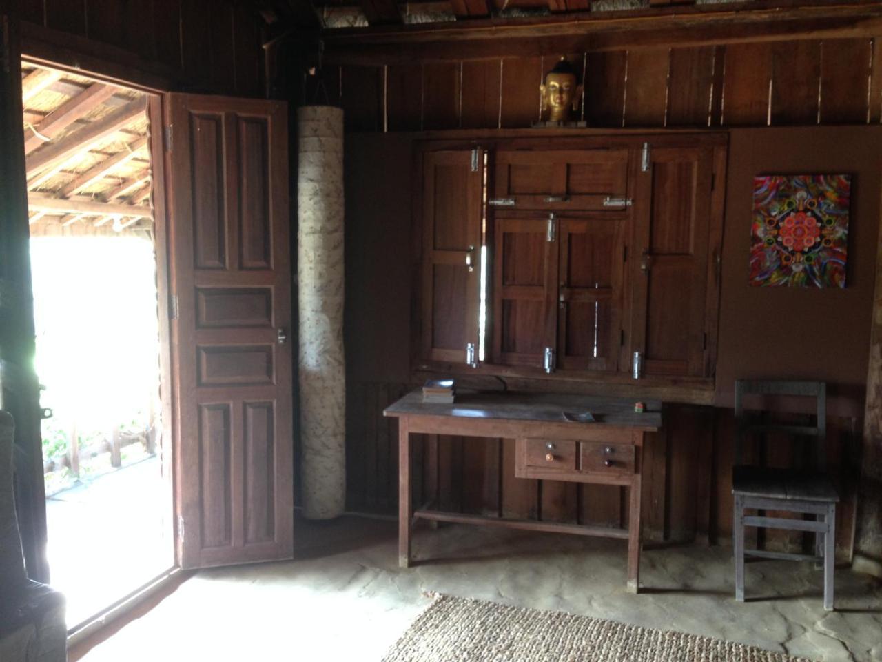 צ'יטוואן Shanta Ghar A Rustic Guesthouse מראה חיצוני תמונה